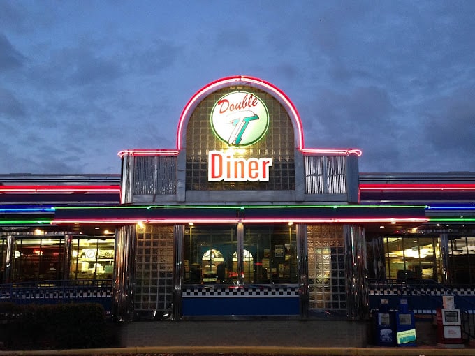 Double T Diner Family Friendly Restaurant Annapolis front view