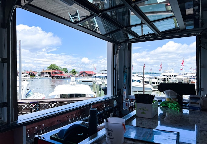 Foxy's Harbor Grille